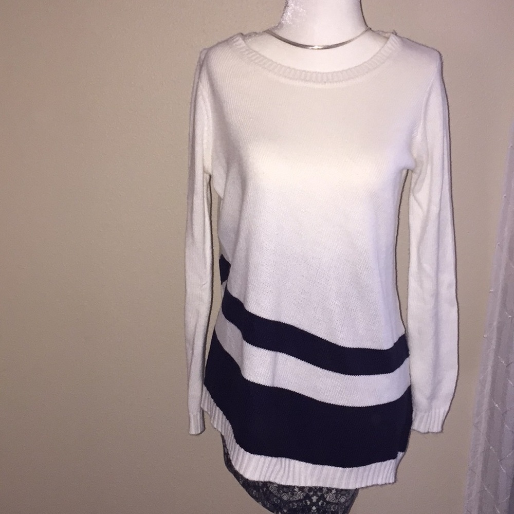 A B Studio women sweater, size S